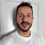 Licenciado en Medicina y Fisioterapeuta